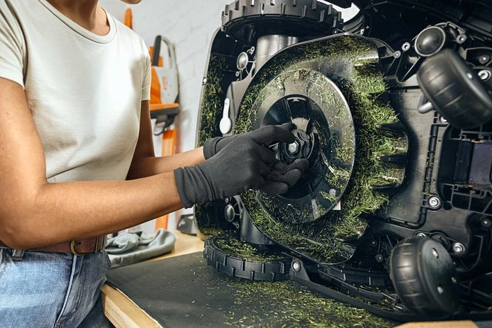 Stihl IMow 5.0 Robottileikkuri 6 Stihl IMow 5.0 Robottileikkuri - Image 4