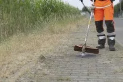 Ei Mikään OCTO Rikkaruohoharja -Piha myymälä octo 3