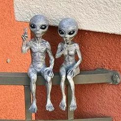 Unbranded Alien Resin Ornaments Sculpture Ufo Outdoor Dwarf Garden Statue Hallowen Descoration -Piha myymälä 361586362 max